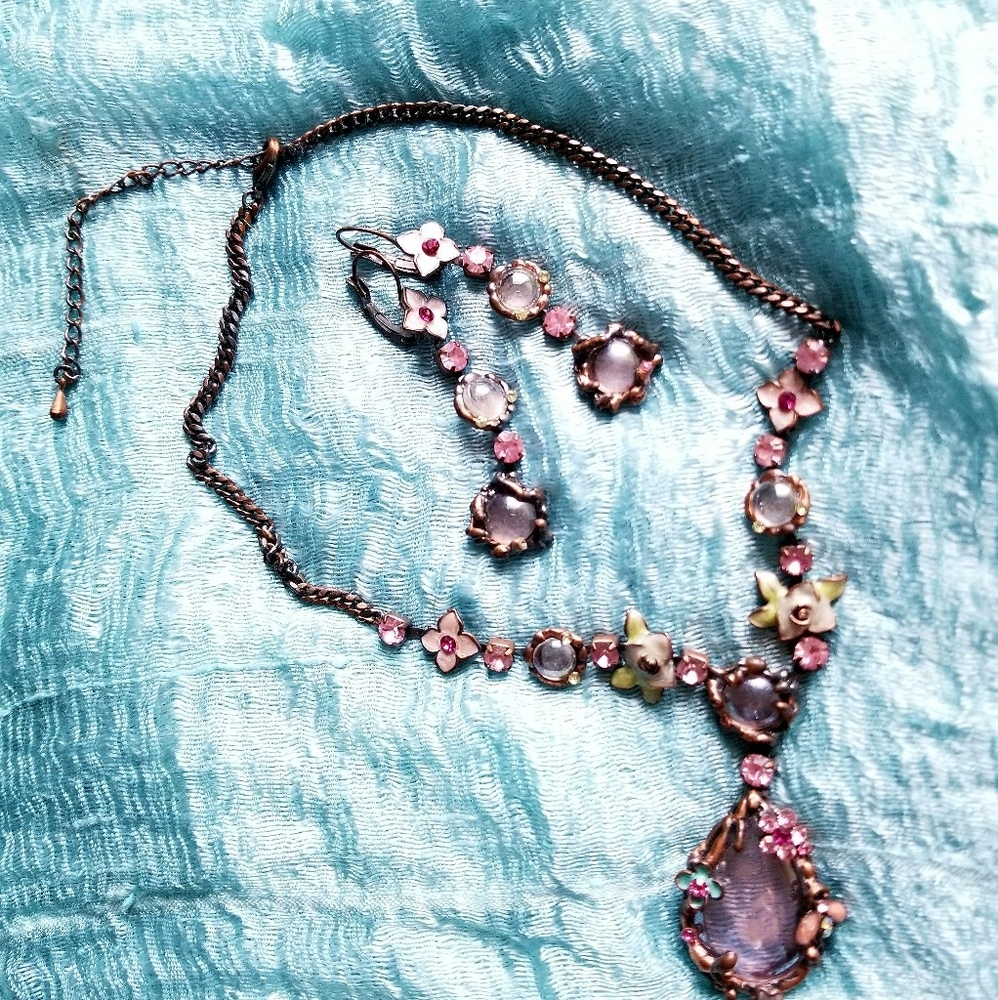 Flower Jewelry Set (earrings & necklace)